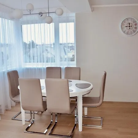 Panoramic In The Center * 팔랑가